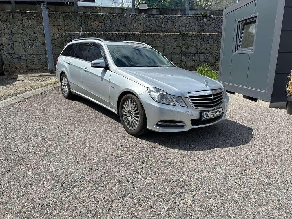 Mercedes-Benz